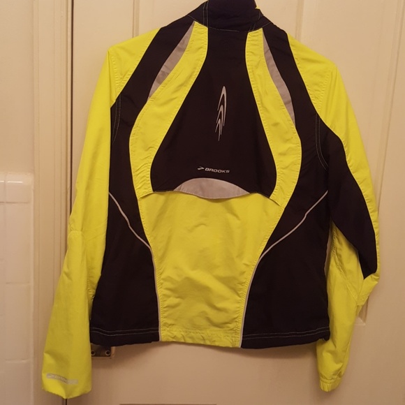 Reflective running jacket - Picture 4 of 4